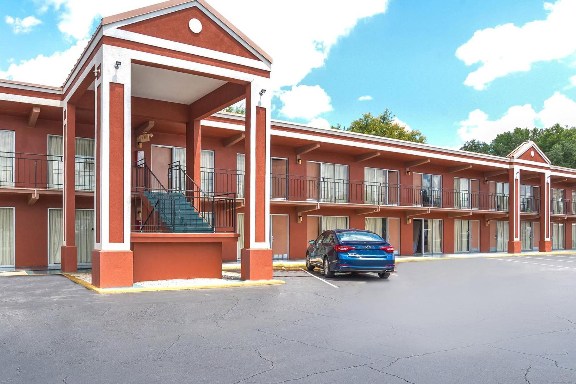 Oyo Hotel Mustang Silver Spring Fl Силвър Спрингс Екстериор снимка