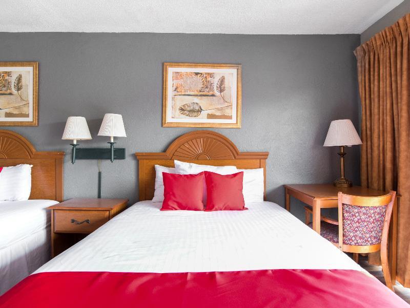 Oyo Hotel Mustang Silver Spring Fl Силвър Спрингс Екстериор снимка